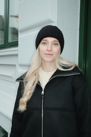 Ribbed Beanie - Black