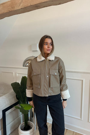 Shearlingjakke i Kunstskinn - Beige