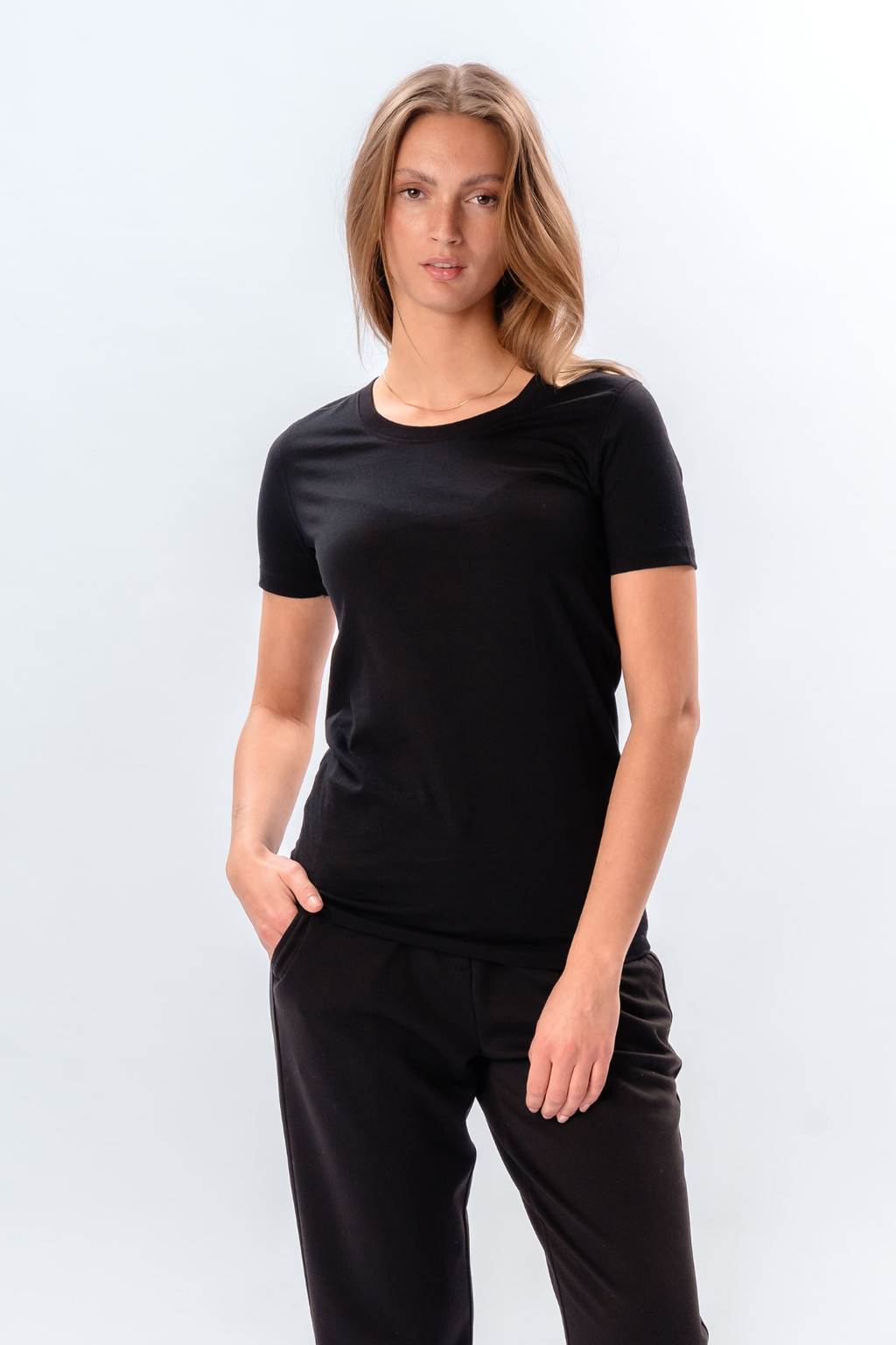 Fitted T-shirt - Svart