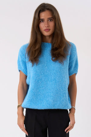 Chloe Short Sleeved Knit - Lyseblå