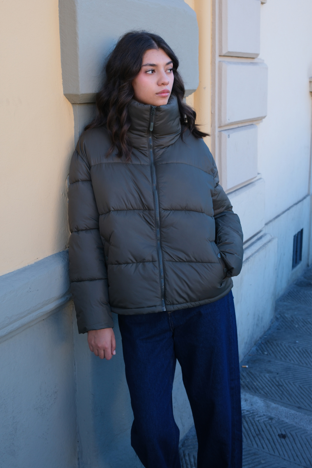 Kort Puffer Jakke - Oliven