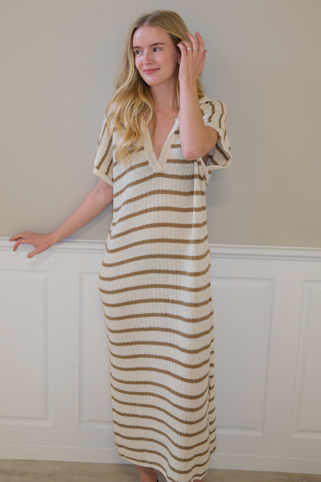 Victoria Kjole - Hvit-Beige