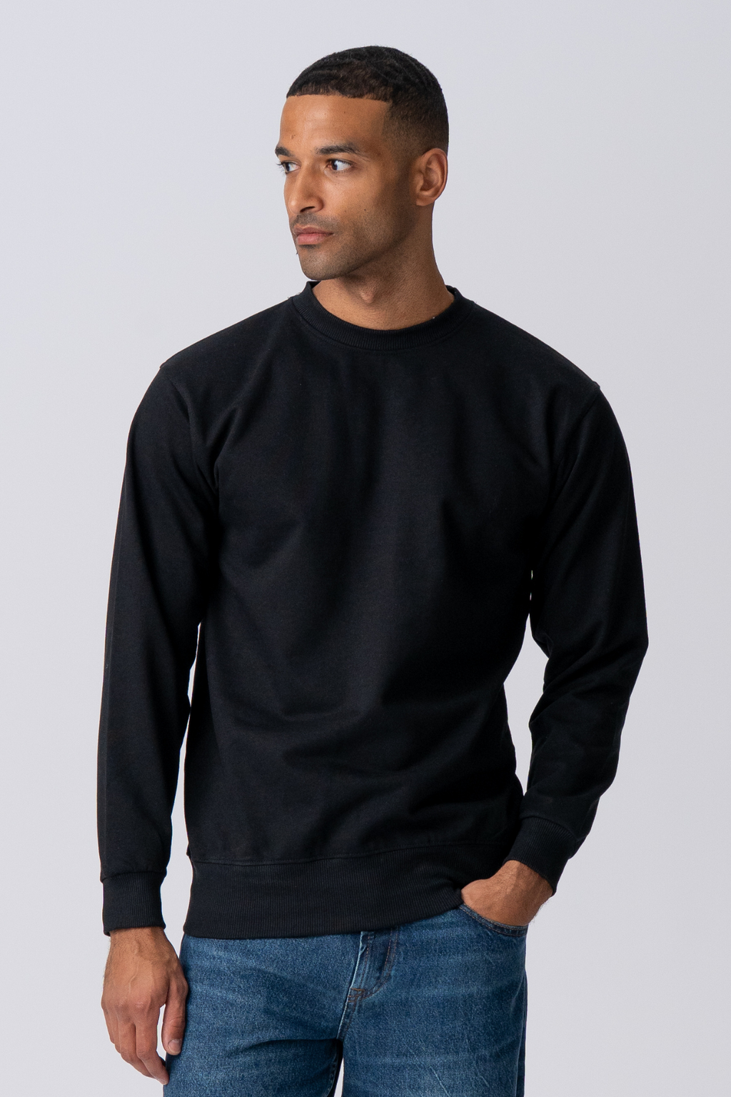 Essential Crewneck - Svart