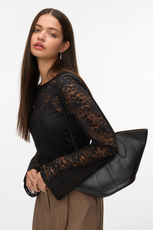 Kanya O-Neck Short Top - Svart