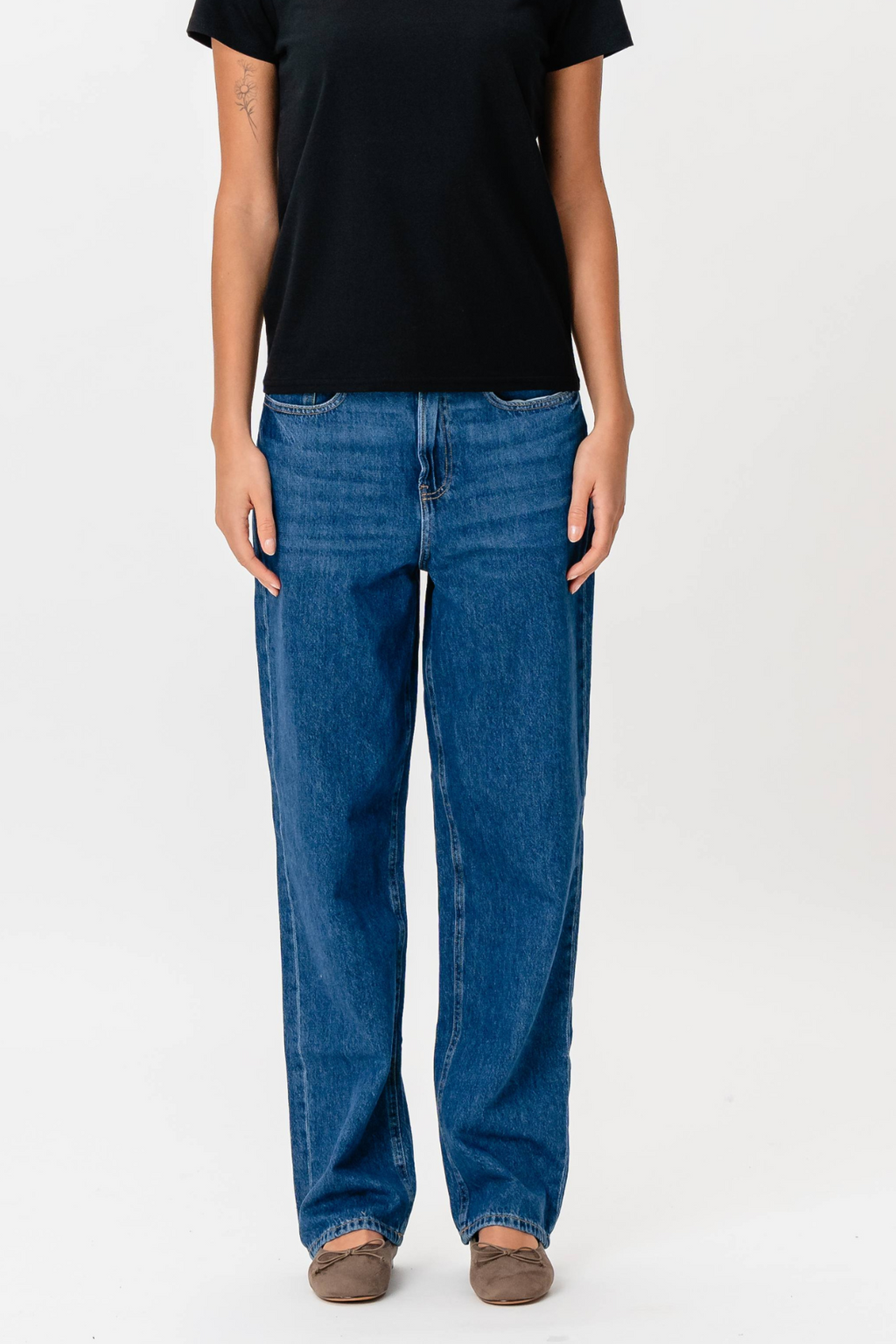 Performance Loose Jeans - Medium Blue Denim