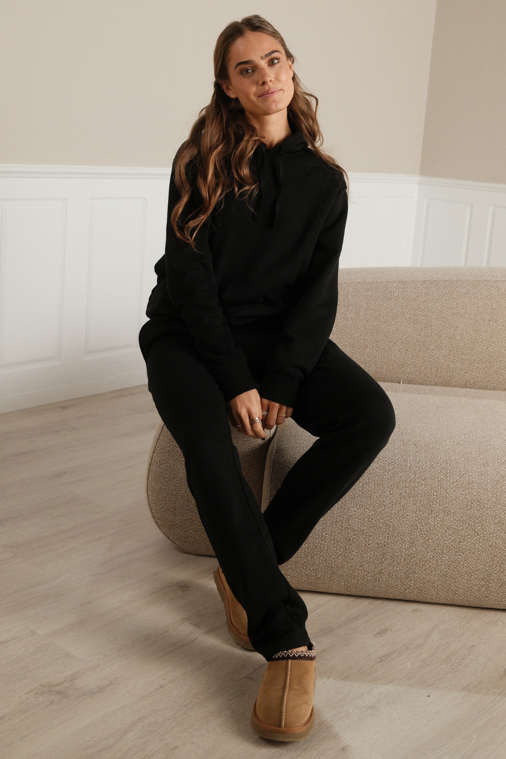 Essensiell Hoodie Sweatsuit for Dame - Svart