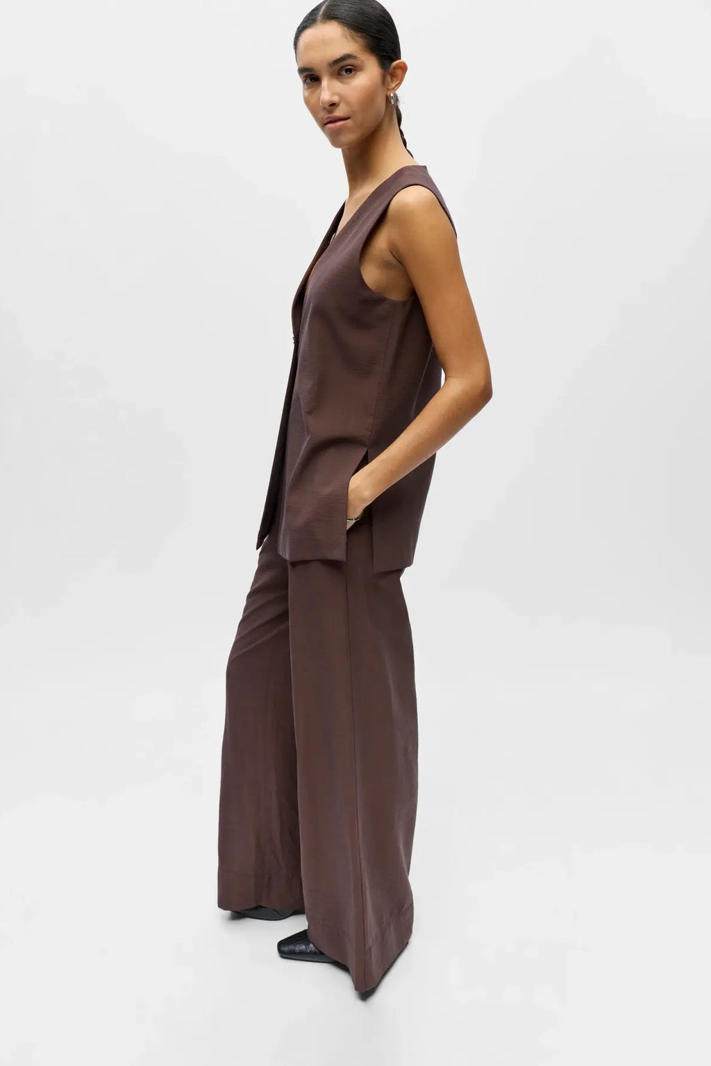 Isla Yui Vest - Seal Brown