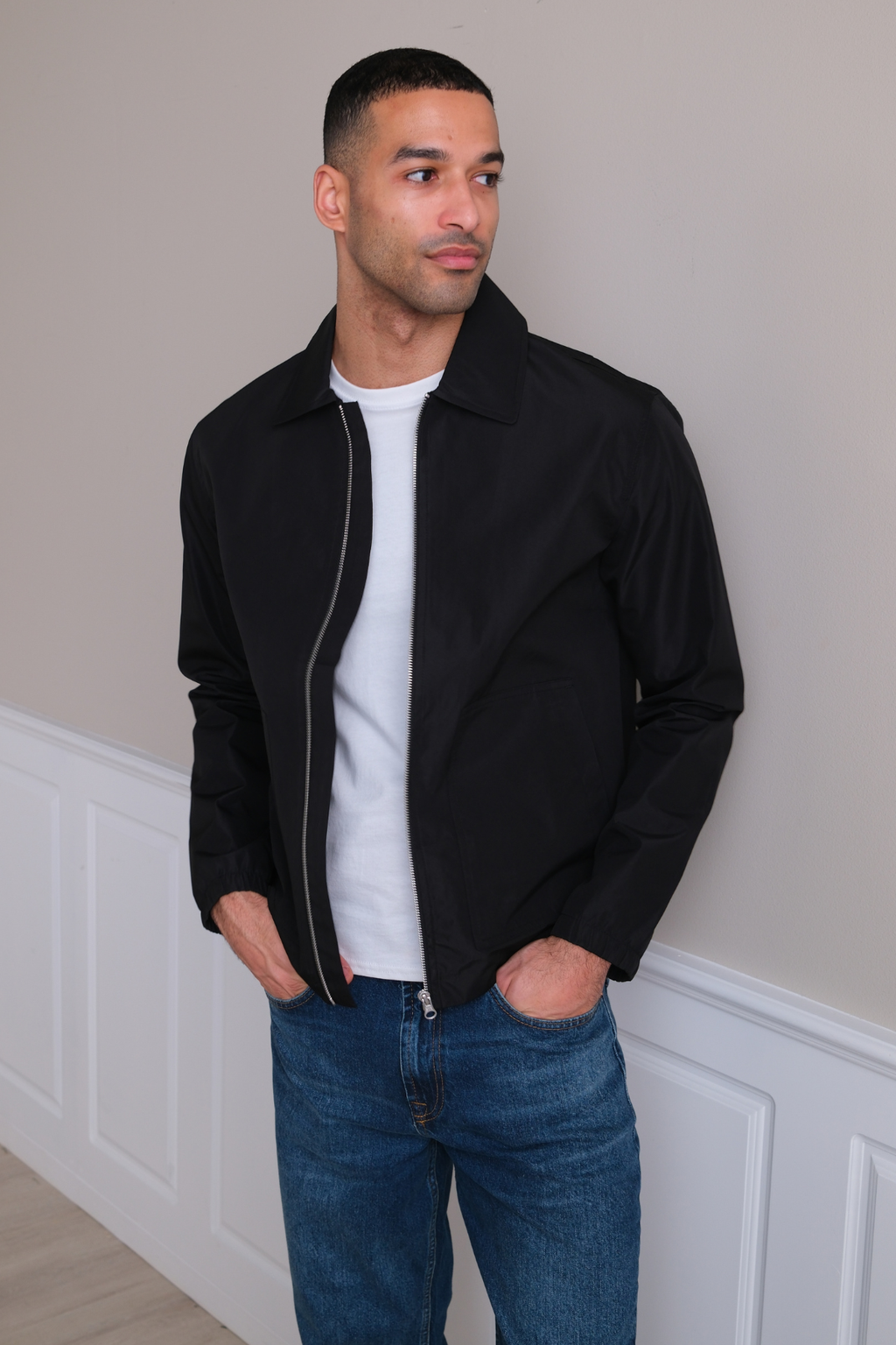 Short Zip Jacket - Svart