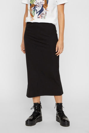 PCKYLIE mw midi skirt - Svart