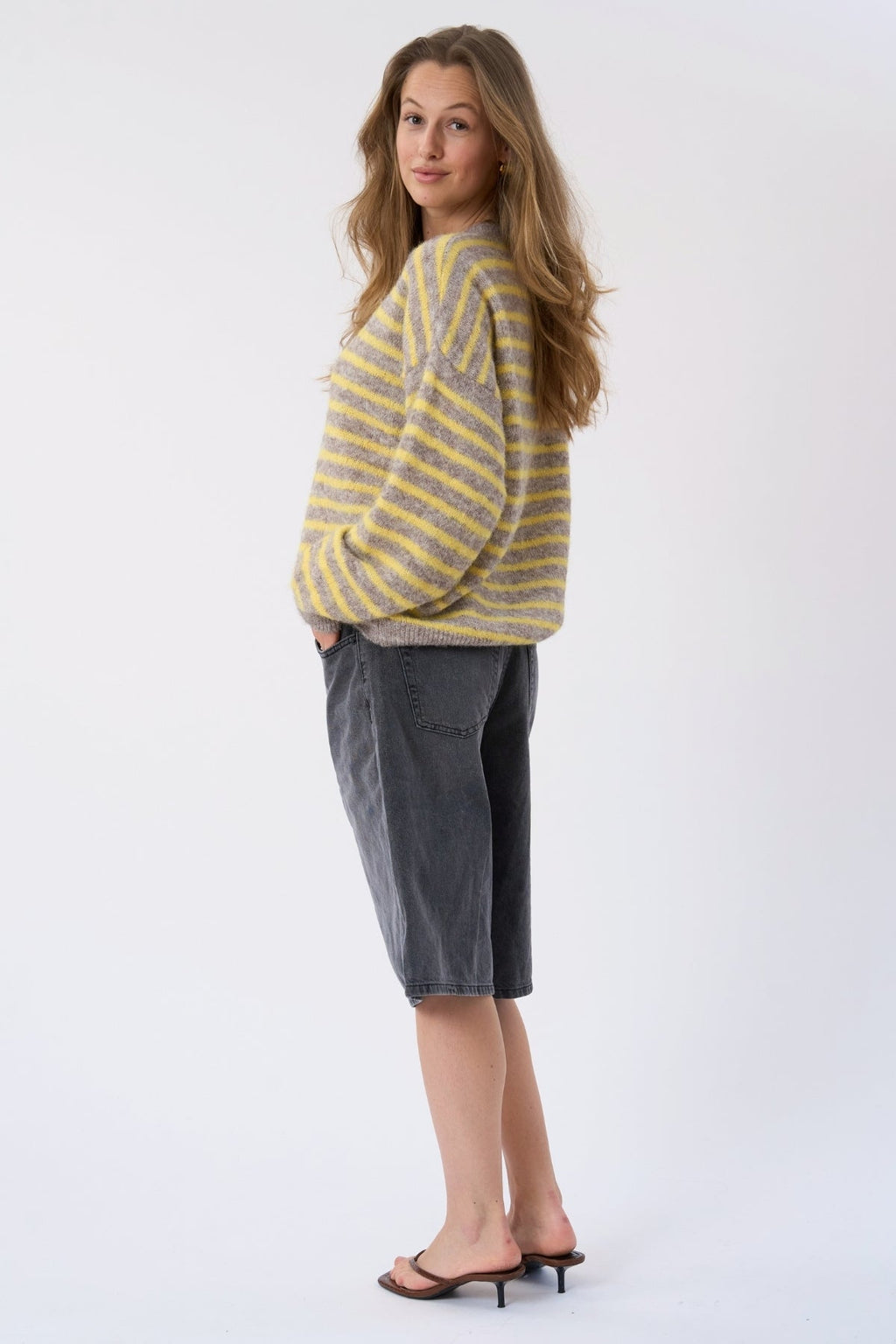 Sienna Stripete Strikkegenser - Beige/Gul