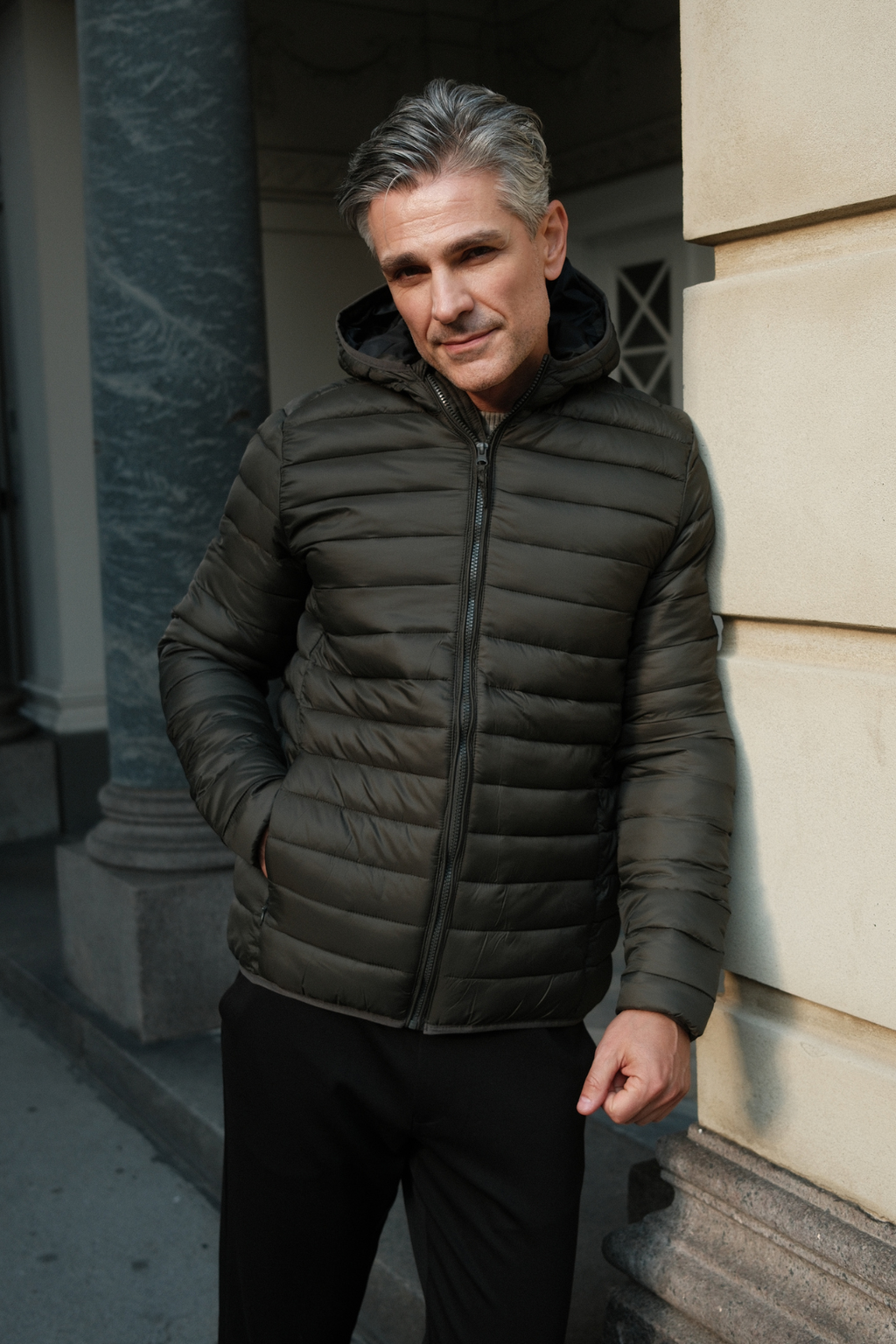 Hooded Light Puffer Jakke - Olive