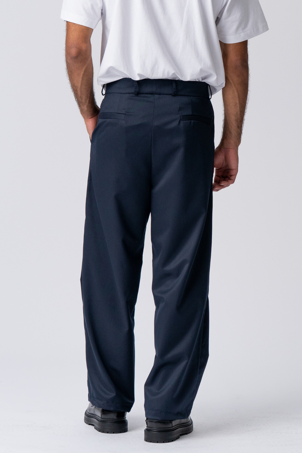 Pleated Wide Suit Pants- Navy