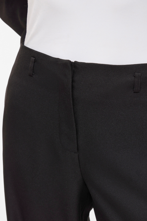 Gurha Loose Pants - Svart
