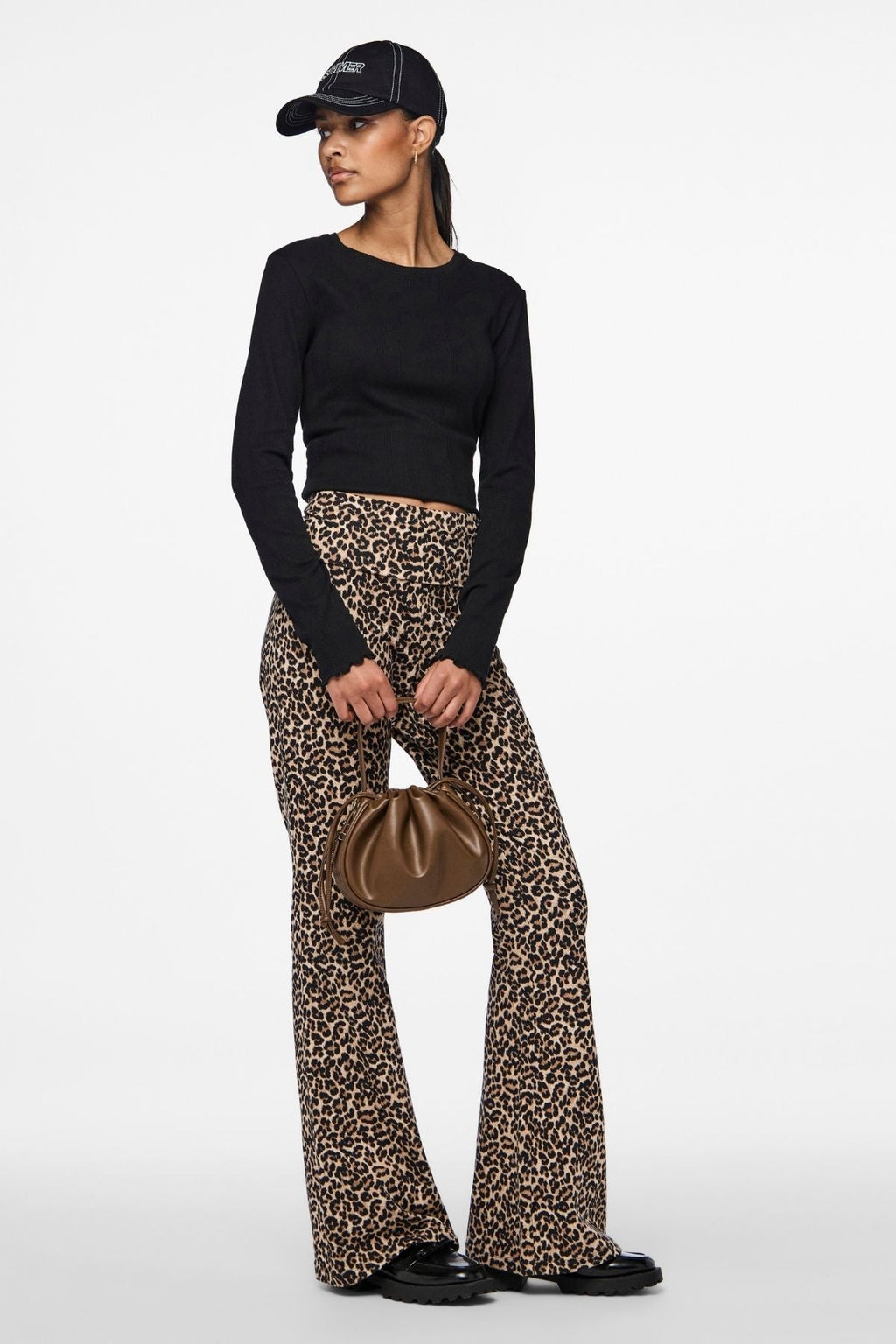 Marie O-Neck Poin Top - Svart