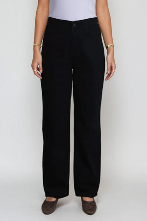 Nora Regular Jeans - Vasket Svart