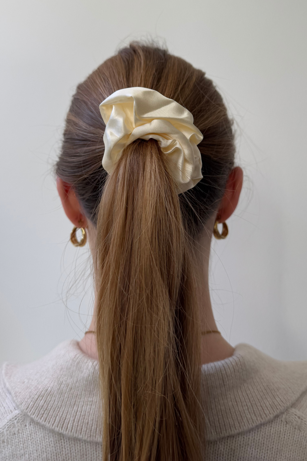 Satin Scrunchie - Hvit