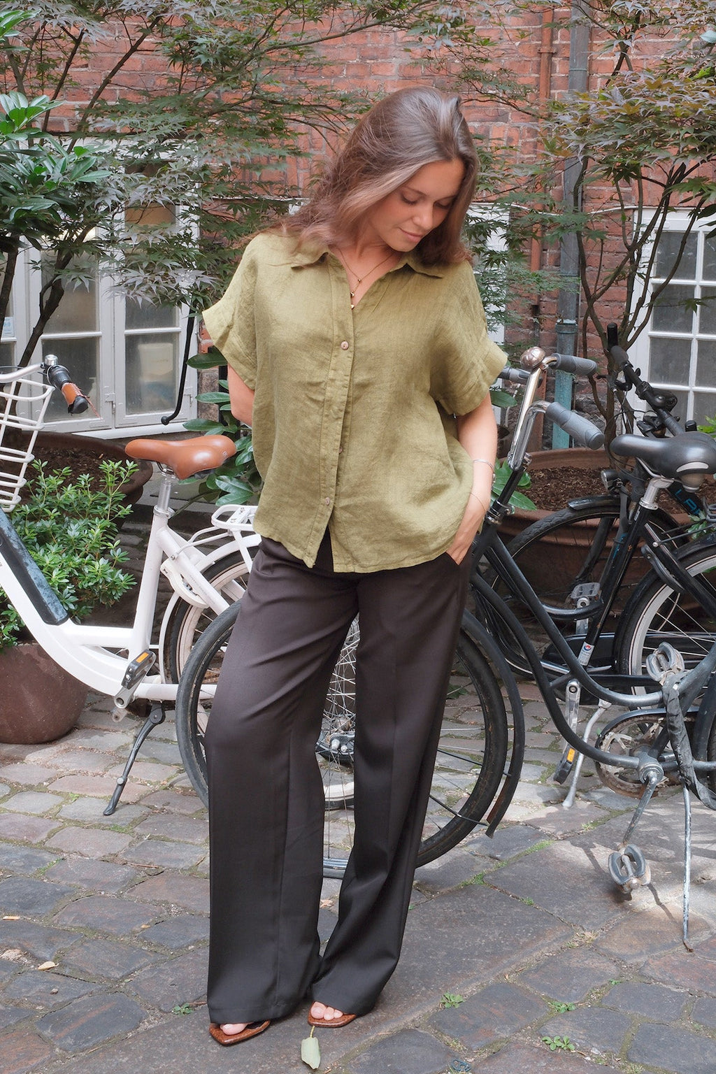 Astrid Linskjorte - Oliven