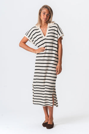 Victoria Kjole - Hvit/Svart