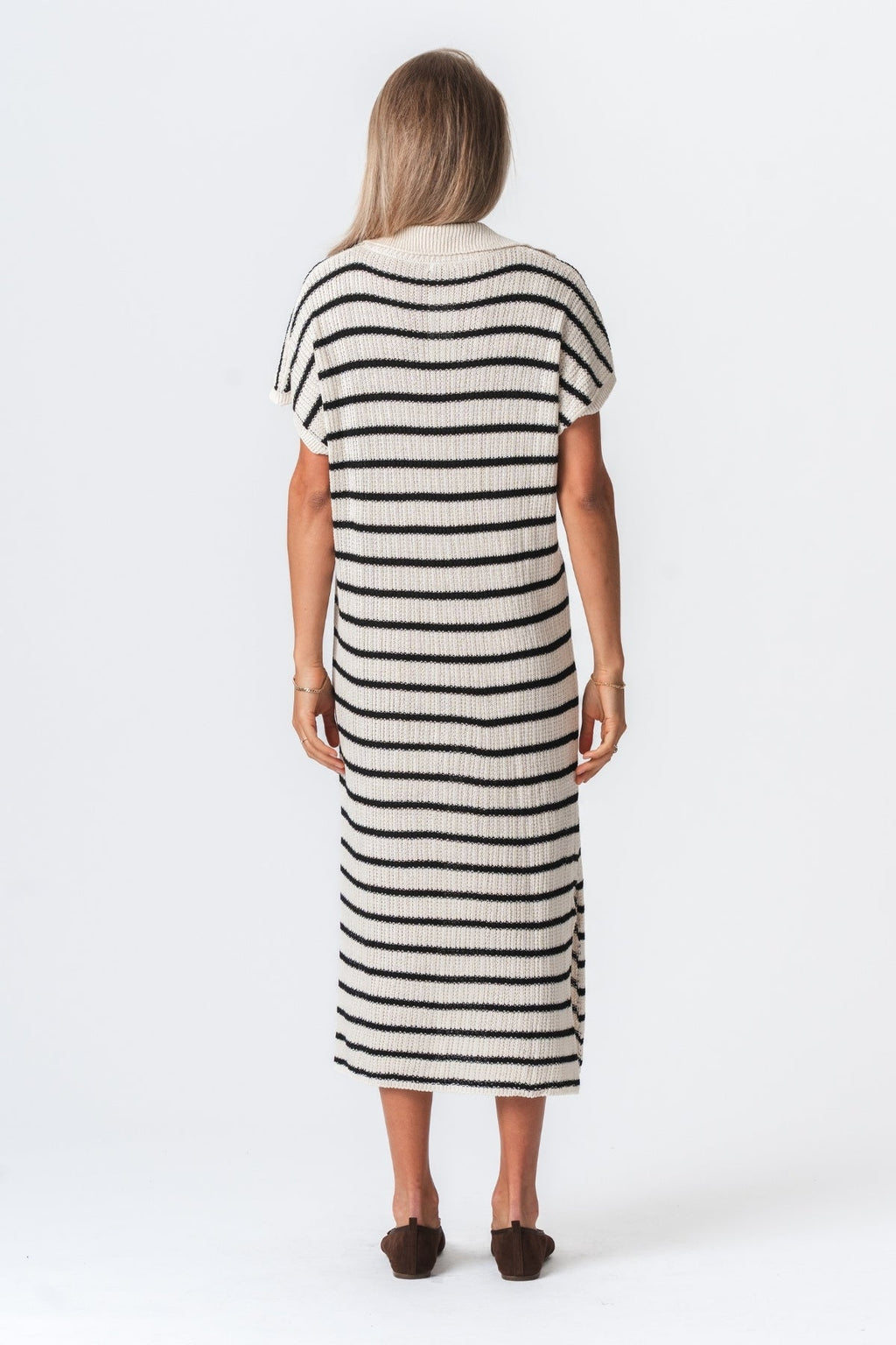 Victoria Kjole - Hvit/Svart