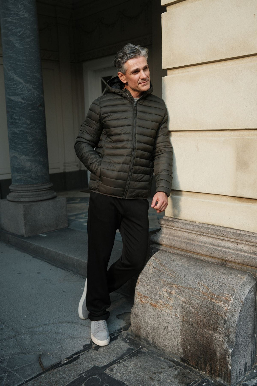 Hooded Light Puffer Jakke - Olive