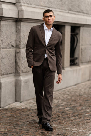 The Original Performance Suit Regular Fit - (Mørkebrun)