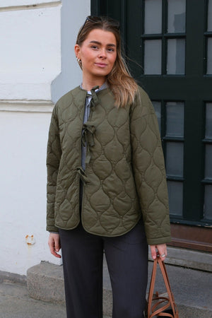 Sabine LS Quilted Jacket - Rifle grønn