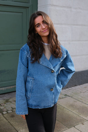 Tilla Gro L/S Denim Jakke - Medium Blå Denim