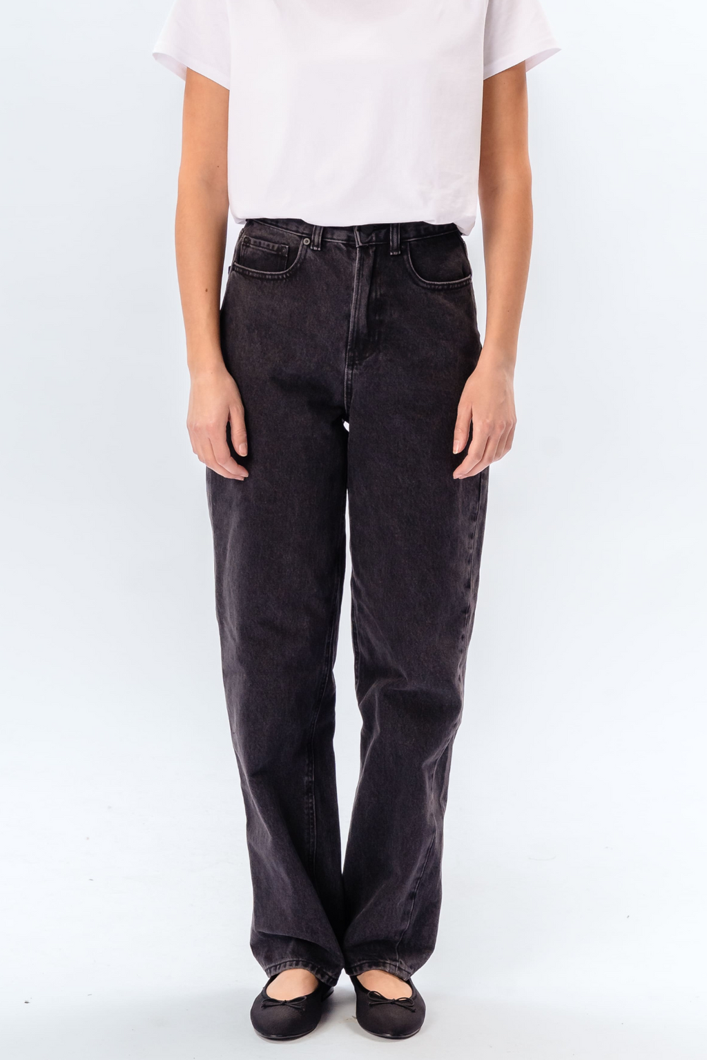 Performance Loose Jeans - Washed Black Denim