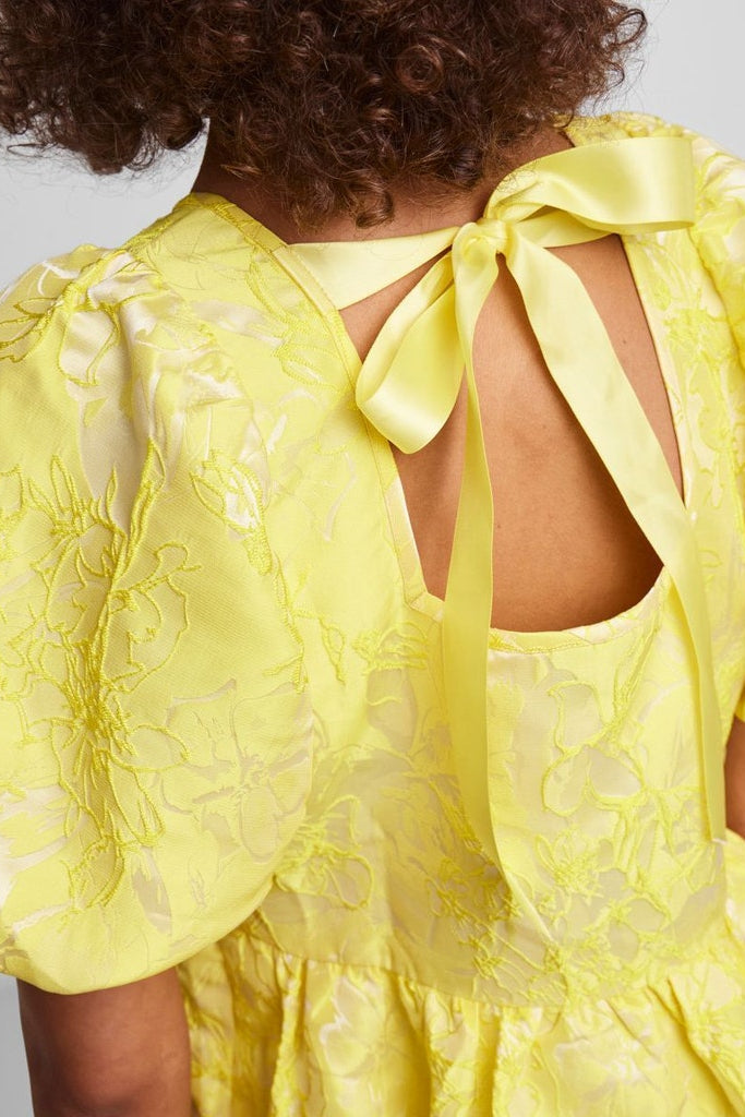 Aviona Kjole - Pale Banana