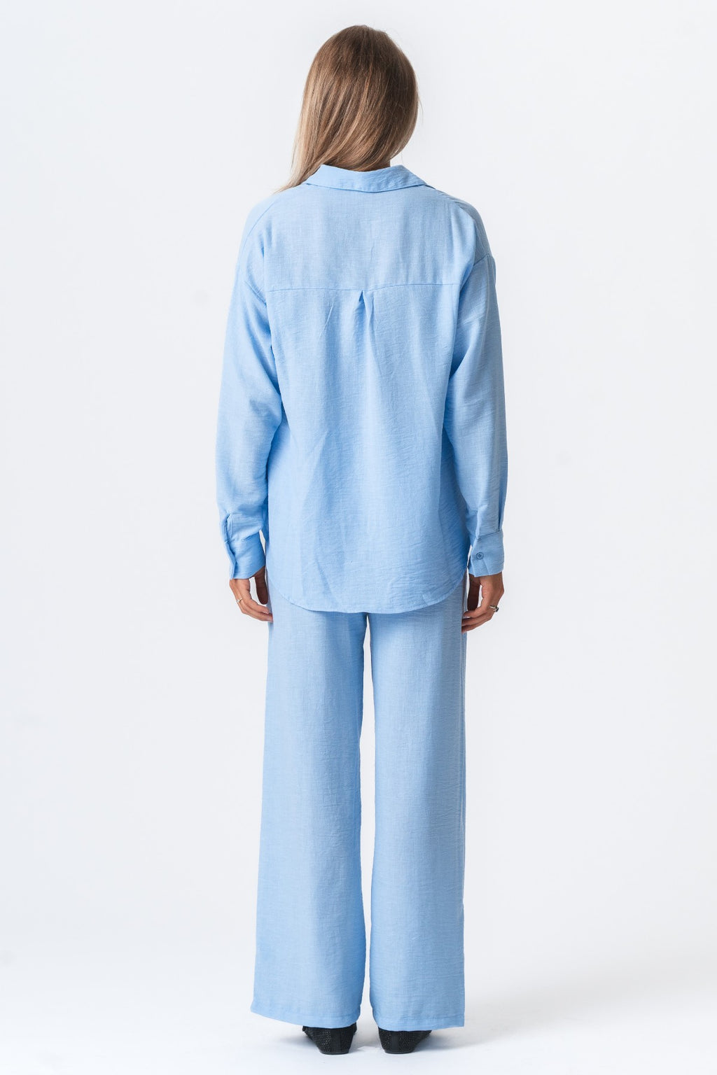 Lilly Bukser + Lilly Skjorte (Lyseblå) – Pakketilbud