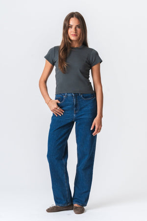 Emily Short T-Shirt - Mørk Grå