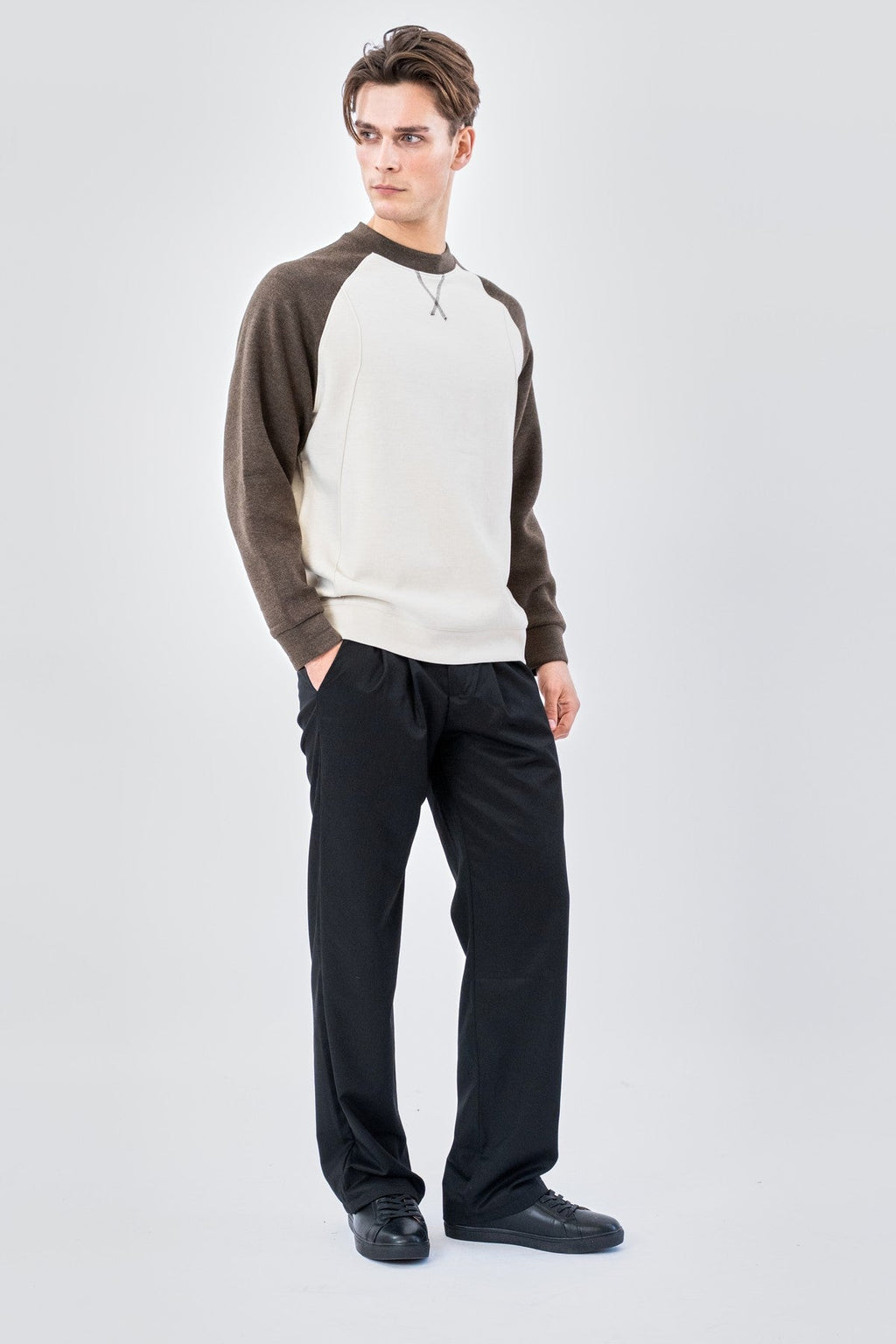 Crewneck Raglan Genser - Apricot
