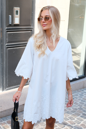 Kamma Kort Kjole - Cloud Dancer