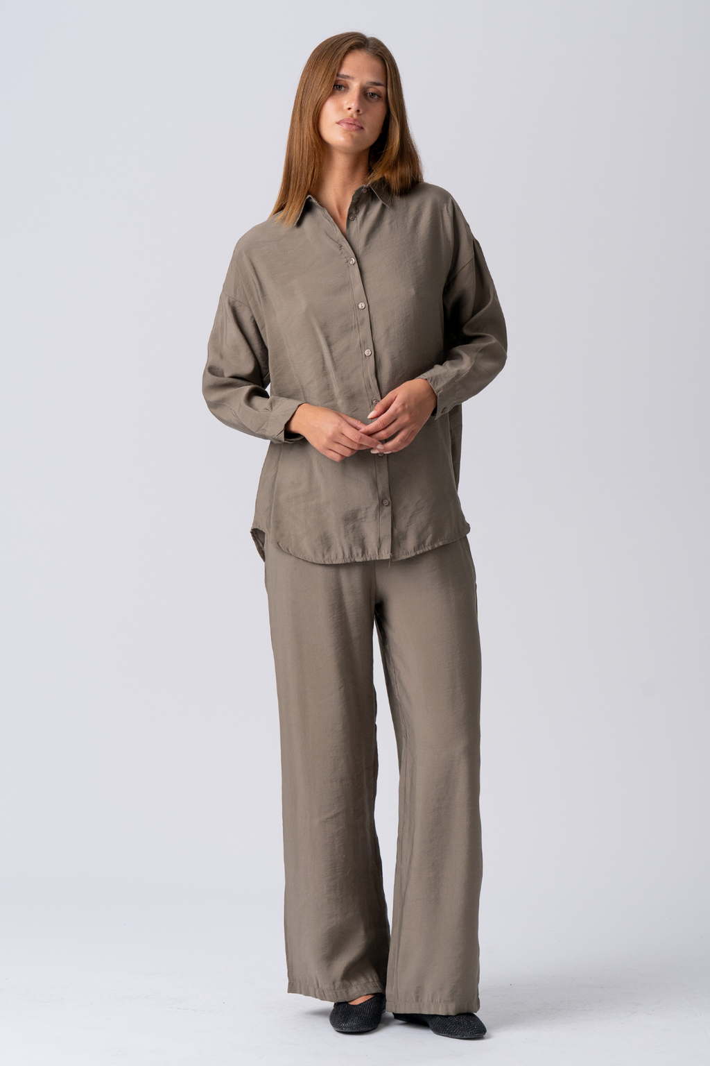 Mia Bukser + Mia Skjorte (Khaki) – Pakketilbud