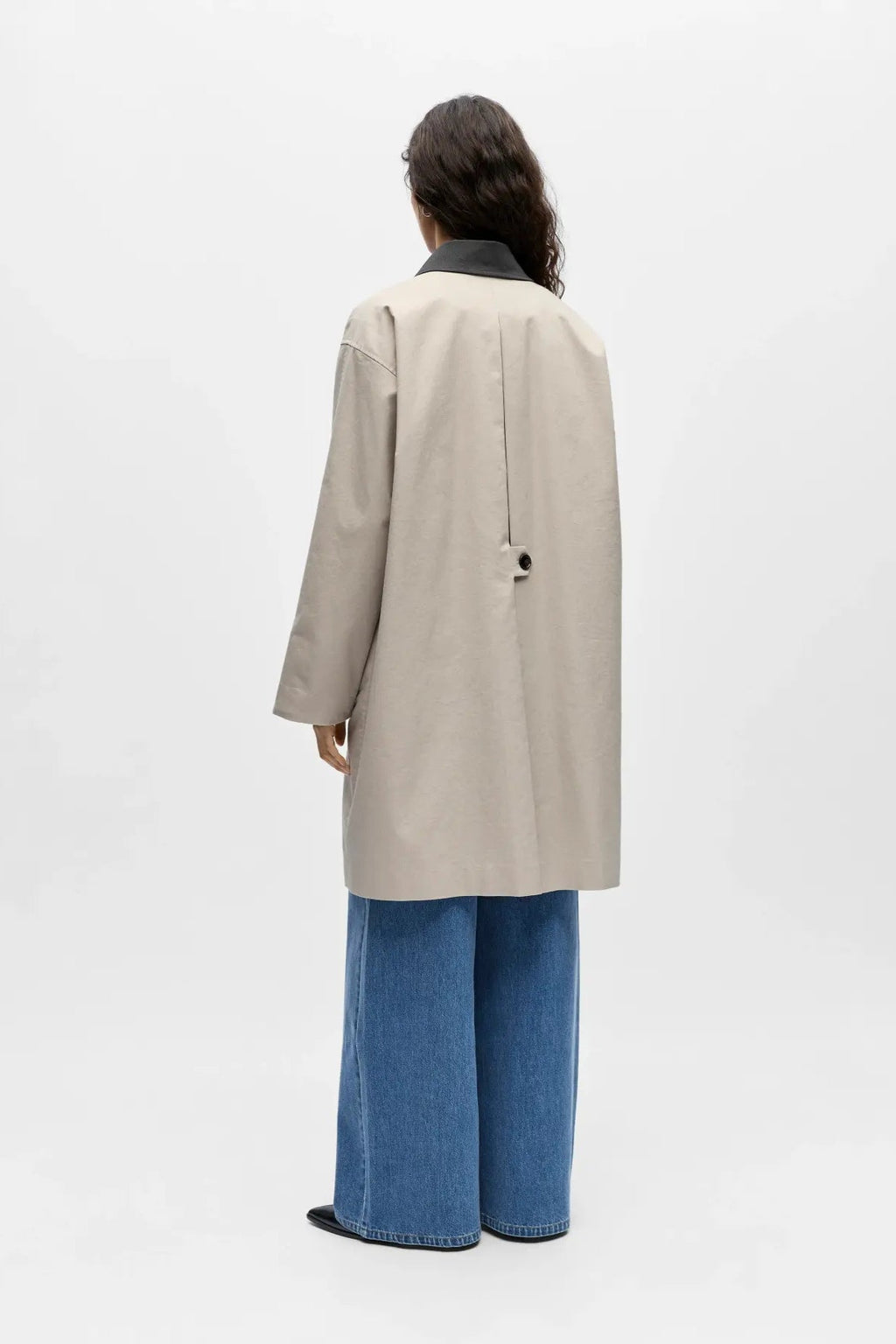 Object Alora Lang Trenchcoat - Birch Magnet