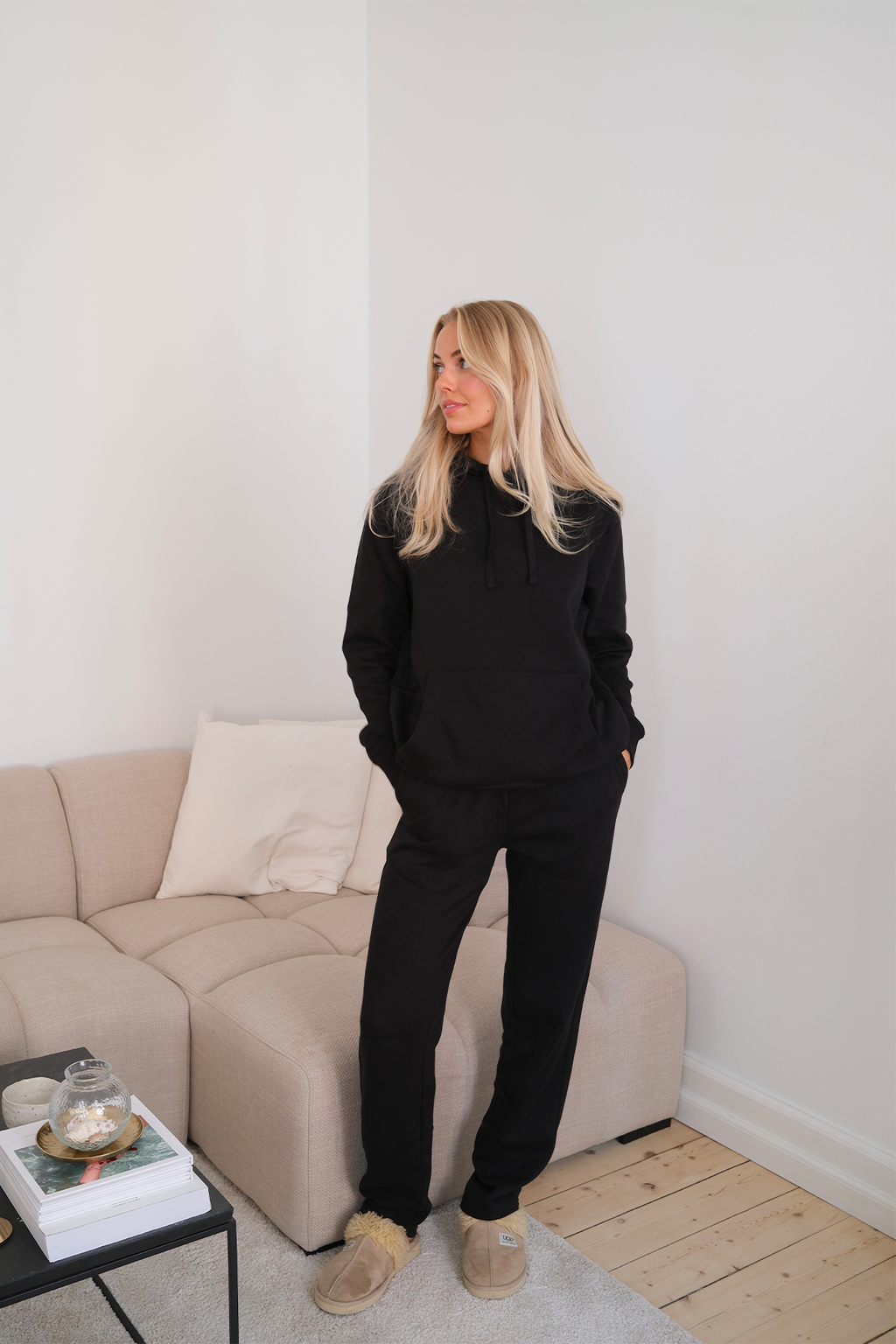 Essensiell Hoodie Sweatsuit for Dame - Svart