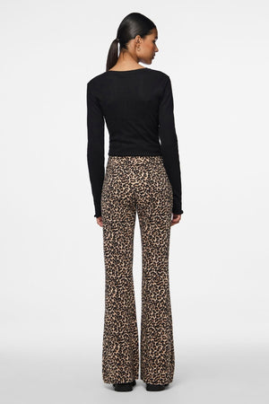 Marie O-Neck Poin Top - Svart