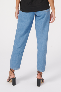 Performance Mom Jeans - Light Blue Denim