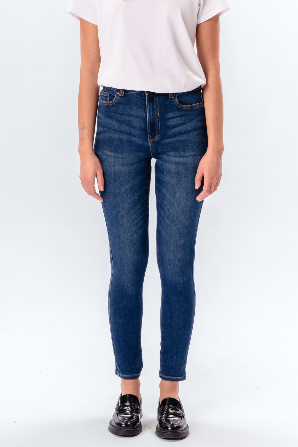 Performance Skinny Jeans - Medium Blue Denim