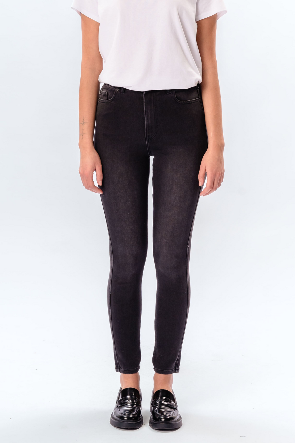 Performance Skinny Jeans - Washed Black Denim