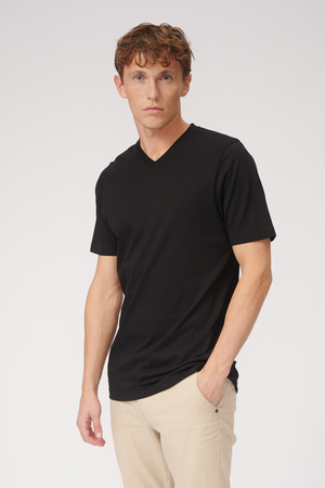 Basic V-neck t-shirt - Svart