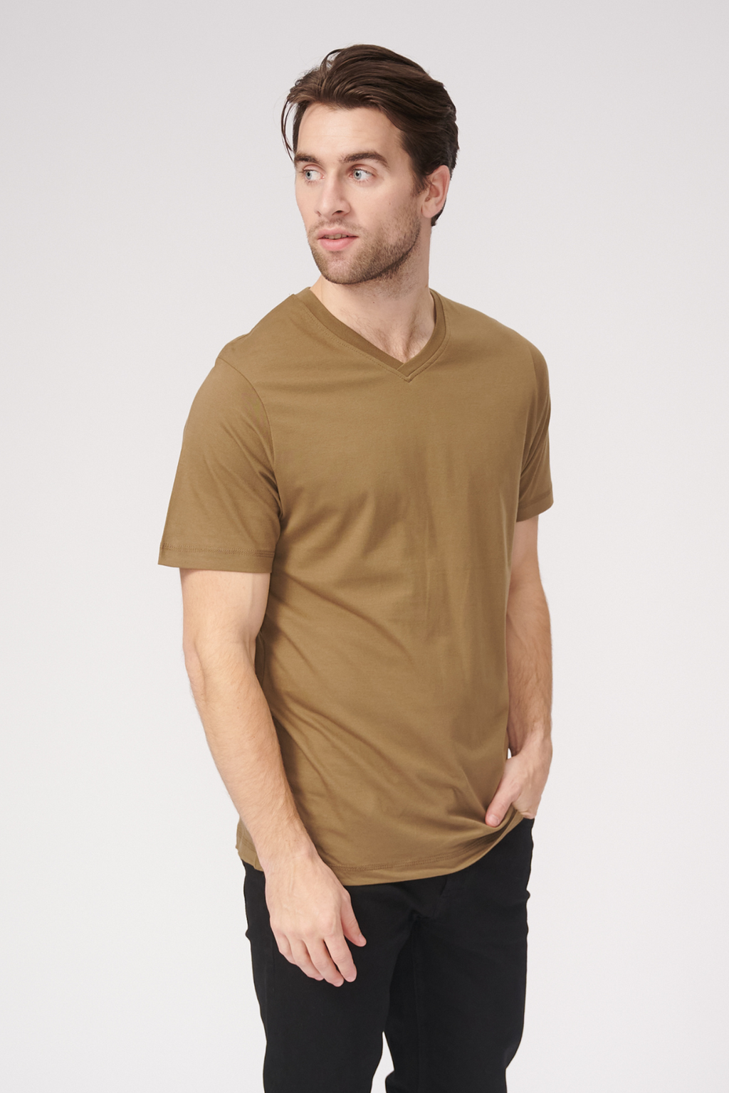 Basic V-neck t-shirt - Oliven