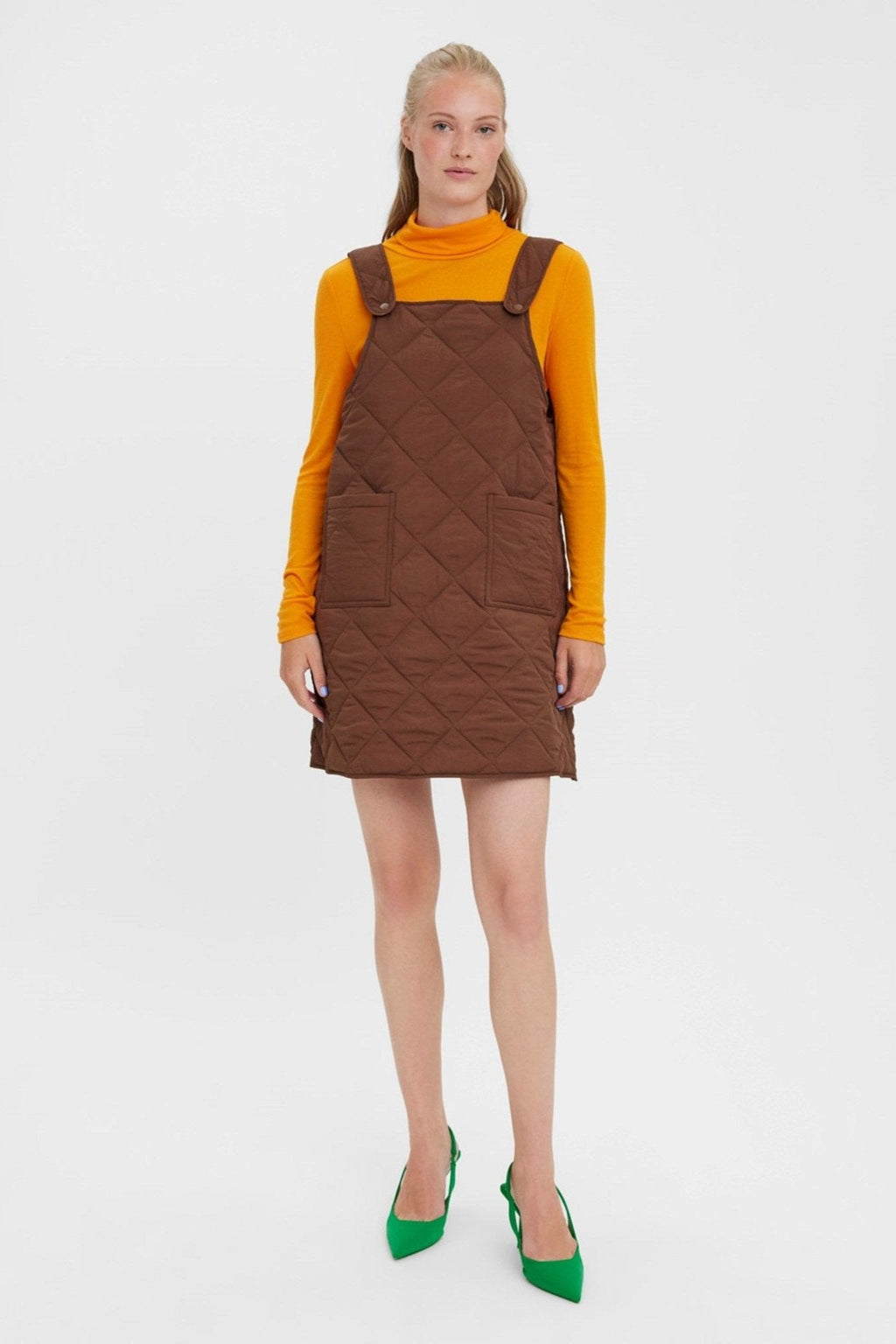 Val Spencer Kjole - Carafe