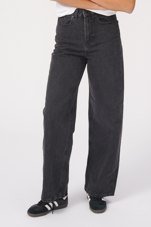 De Originale Performance Wide Jeans - Washed Black Denim - TeeShoppen - Sort