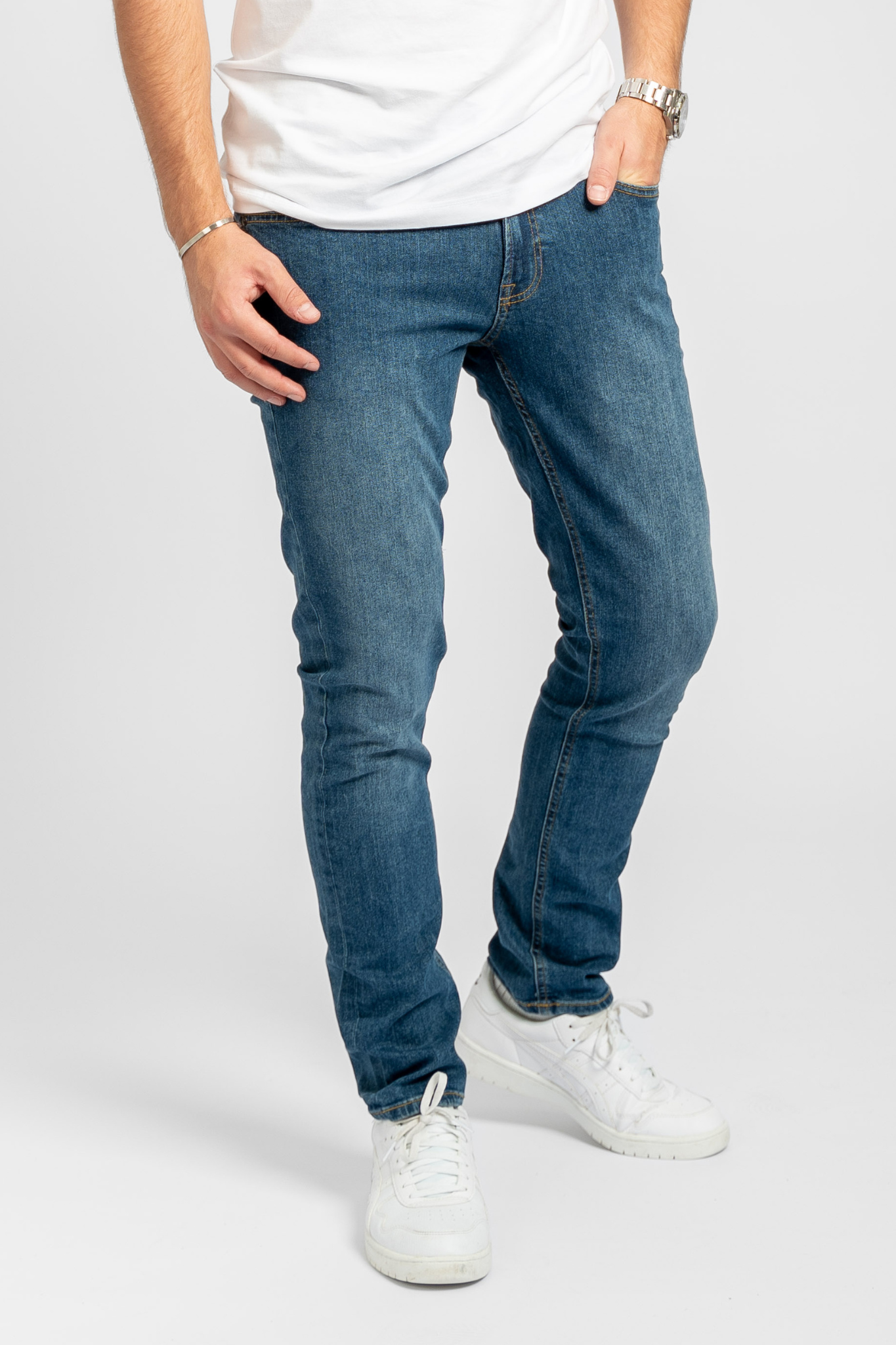 Performance Jeans (Slim) - Medium Blue Denim - TeeShoppen