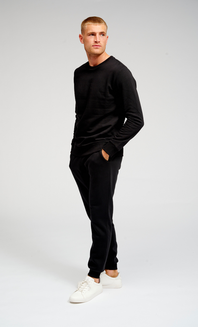 Basic Sweatsuit m. Crewneck (Svart) - Pakketilbud