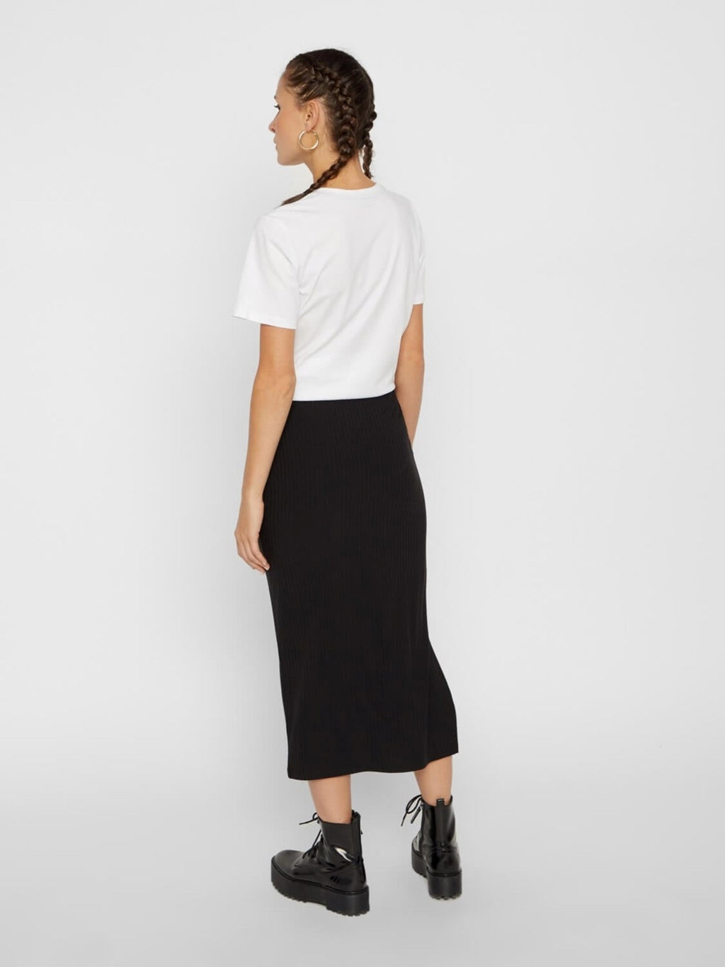 PCKYLIE mw midi skirt - Svart