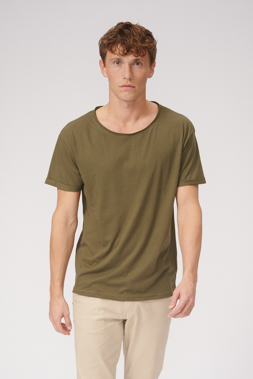 Raw Neck T-shirt - Oliven Grønn - TeeShoppen